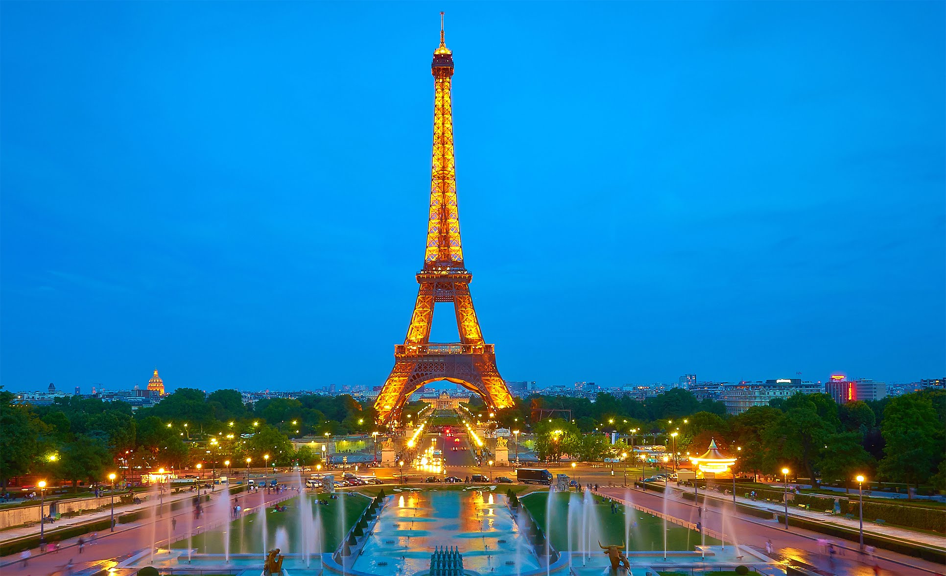 4K - Beautiful Paris City In France, Eiffel Tower (Tour Eiffel) and